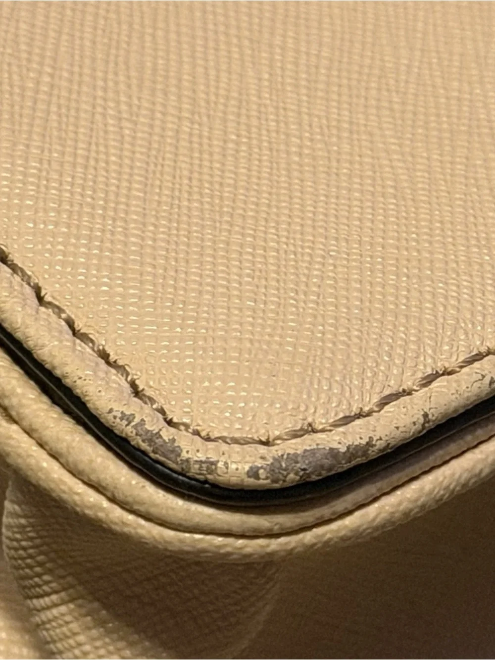 Tignanello Pale Yellow Crossbody Wallet w/call outs (corners&strap)
